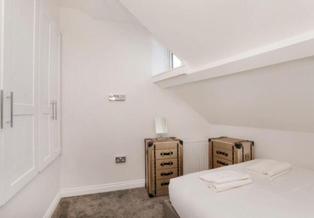 2 bed Apartment to rent Image 6
