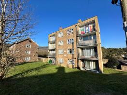 Flat 4, Lincoln Court, Rockhurst Drive, Eastbourne BN20 8UY