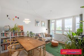19, Eccleston House, Tulse Hill, London SW2 2HP