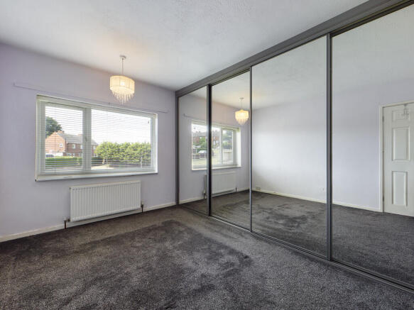 3 bed Semi-Detached to rent Image 9