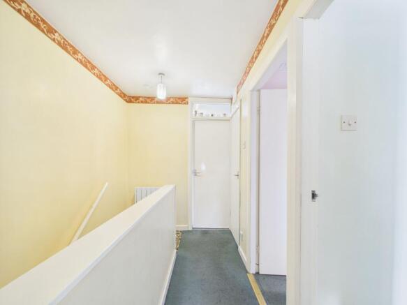 3 bed Terraced for sale Image 8