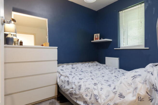 2 bed Ground Flat for sale Image 11