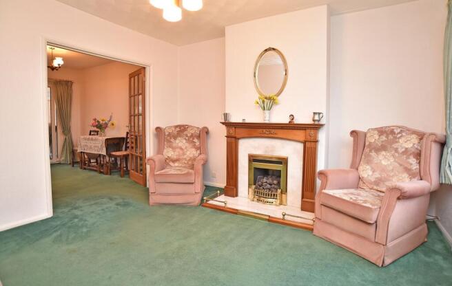 3 bed Semi-Detached for sale Image 2