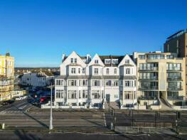 Flat 23, 193 Girton House, Kingsway, Hove BN3 4FB
