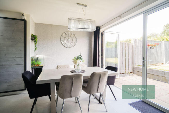 4 bed Detached for sale Image 6