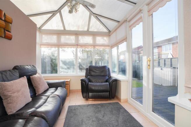 Cypress Lane Whitnash-1.jpg