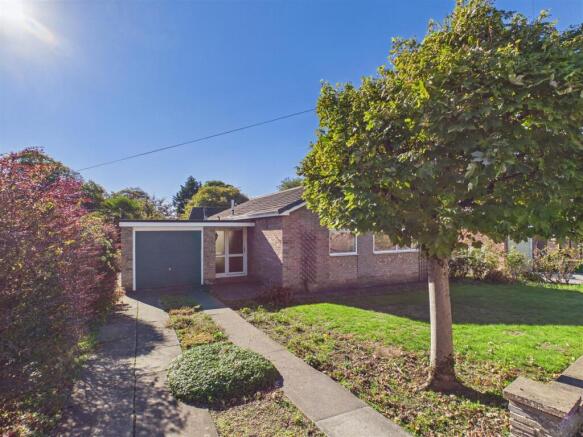 West Parklands Drive - Main Photo