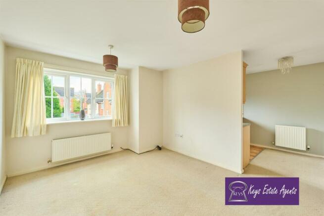 OPEN PLAN LIVING AND DINING SPACE