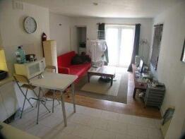 103a, Grove Vale, London SE22 8EN