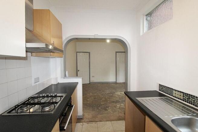 3 bed Terraced for sale Image 8