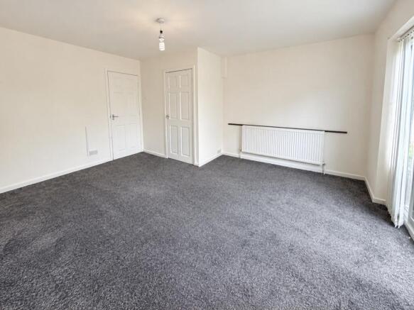 Pentland Avenue, Clayton, Bradford photo 4