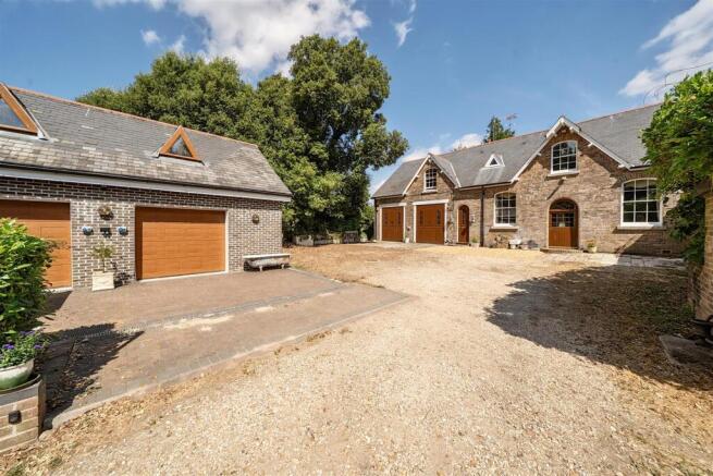Birkin Stables