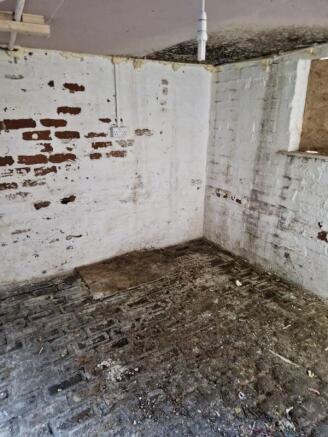 2 bed Terraced for sale Image 6