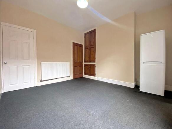 3 bed Terraced to rent Image 4