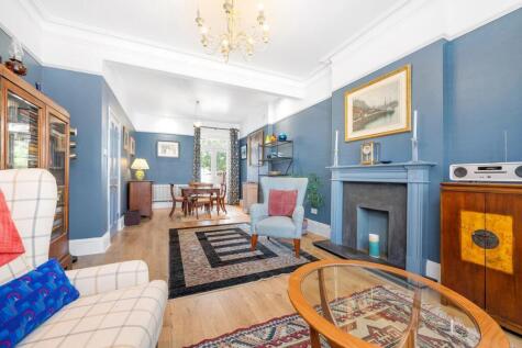 Cricklade Avenue, SW2