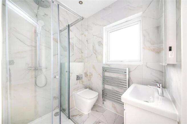 4 bed Detached for sale Image 8