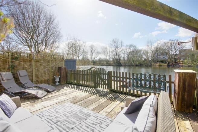 Deck & Lake View