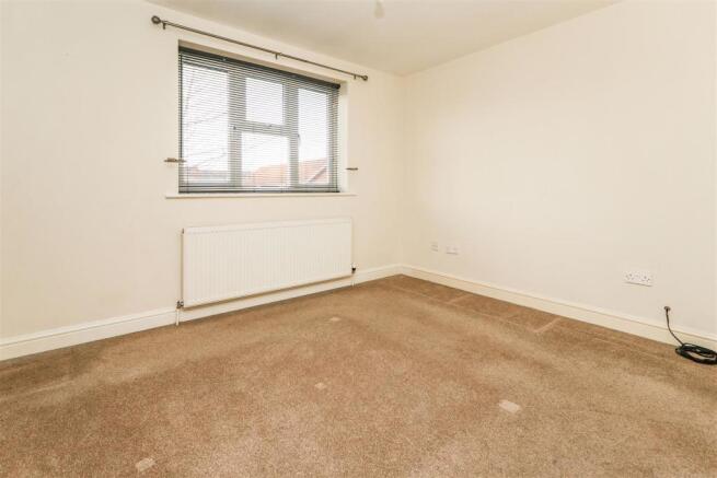 REAR BEDROOM
