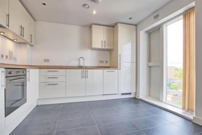 Kitchen 1.jpg