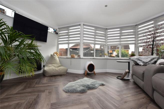 4 bed Detached for sale Image 8