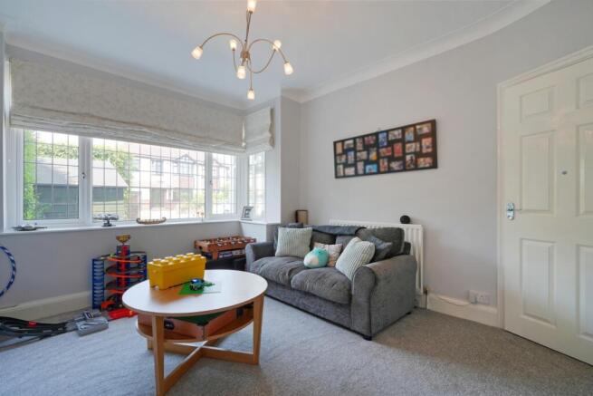 4 bed Semi-Detached for sale Image 12