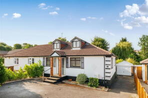 99, Chiltern Avenue, Bushey WD23 4RF