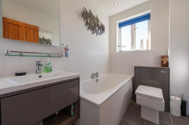 Family Bathroom.jpg