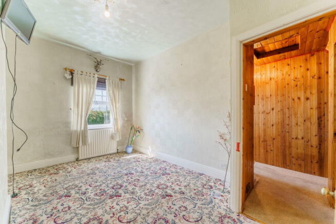 3 bed Terraced for sale Image 11