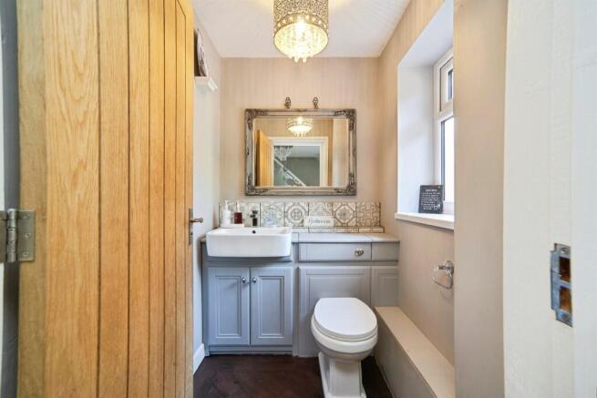 4 bed Detached for sale Image 6