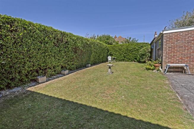 Communal Gardens.jpg