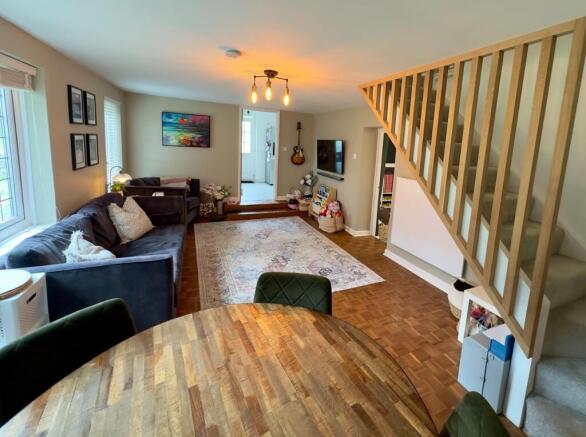 Living room 2.jpg
