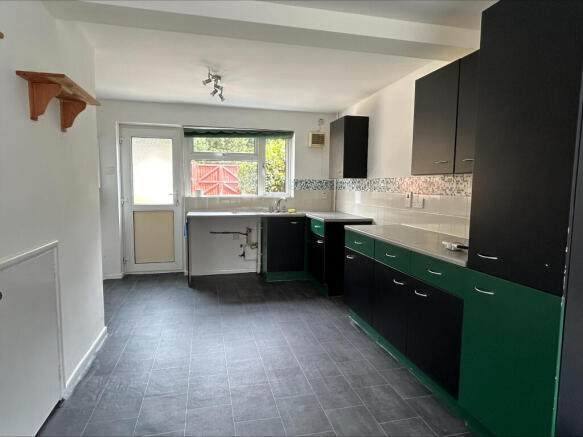 KITCHEN 2