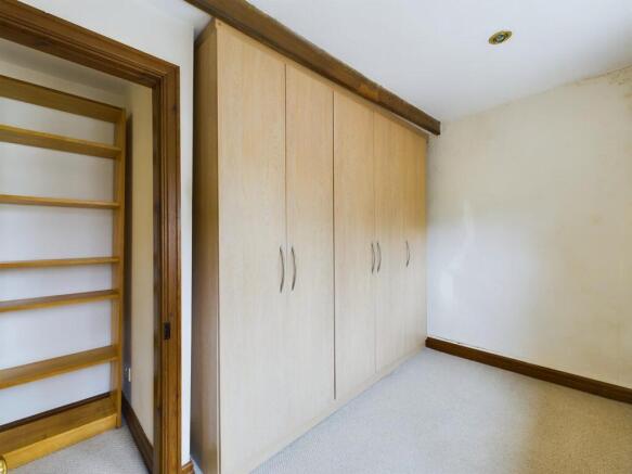 3 bed Not Specified to rent Image 12