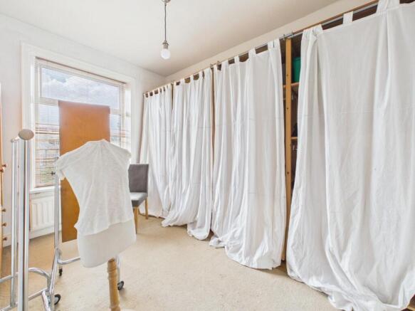 4 bed Terraced for sale Image 11