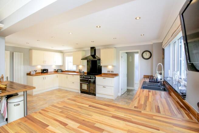 Kitchen Diner