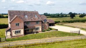 Thornham House, Little Thornham Farm, Trowbridge Road, Seend SN12 6PQ
