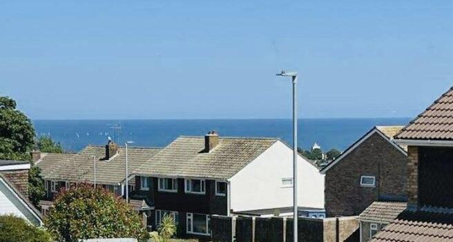 Lulworth Close, Roselands, Paignton photo 2