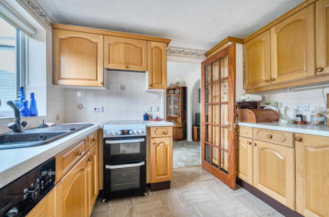 1410415-17-698b5b...