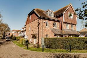 14, College Gardens, Westgate-on-sea CT8 8EY