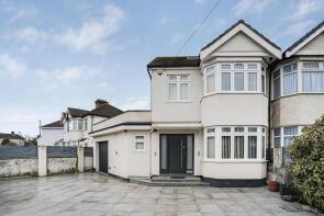 8, Pembroke Avenue, Enfield EN1 4HE
