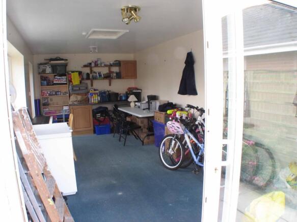 Photo 18