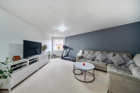 Gilson Place, Haringey, London, N10
