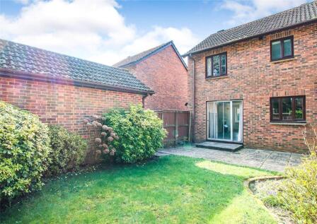 Redwood Close, Lymington, Hampshire, SO41