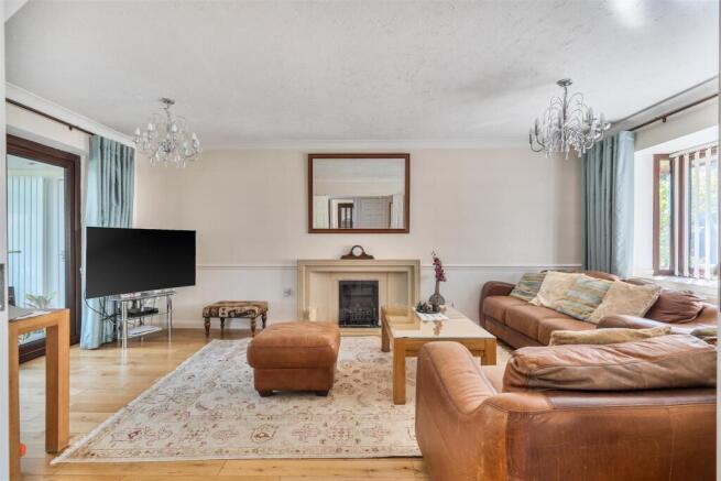 Living Room.jpg