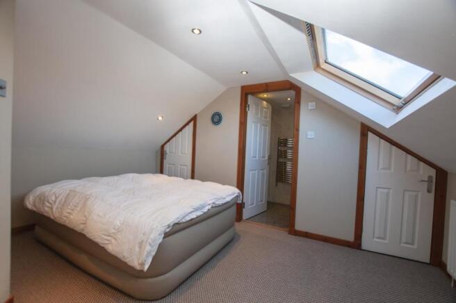 Bedroom 2.jpg