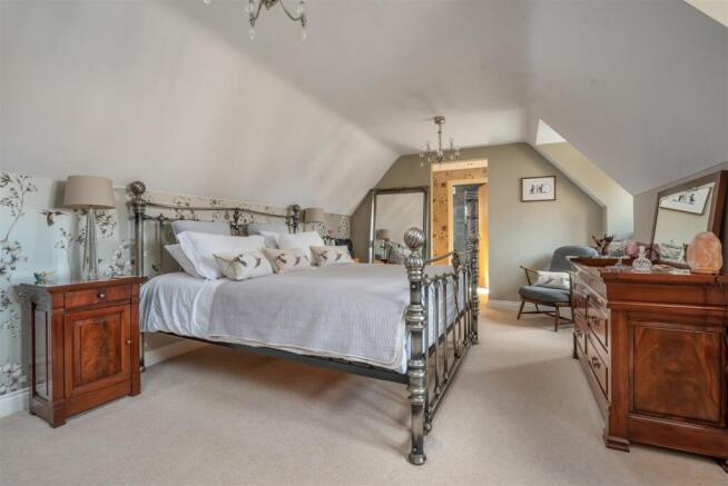 BEDROOM 1