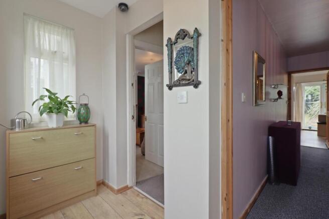 2 bed Semi-Detached for sale Image 6