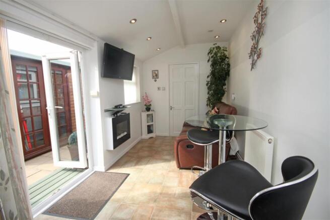 Breakfast Room