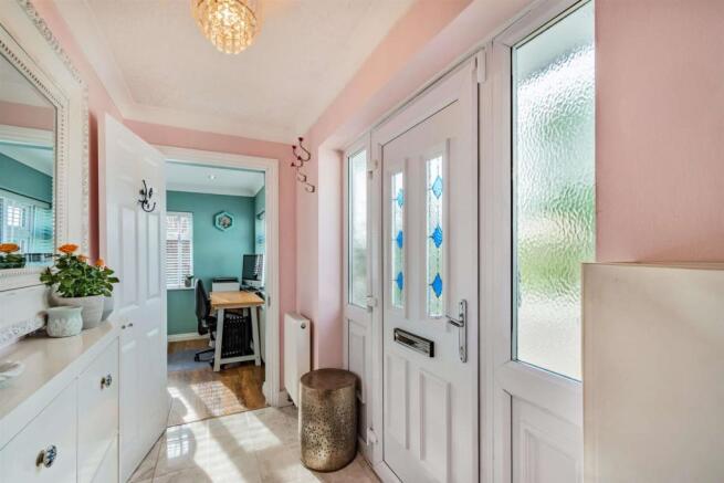 8484192-interior18-800.jpg