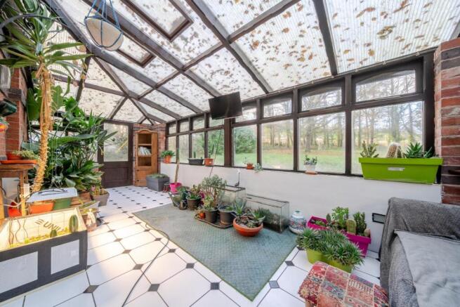 Conservatory corner.jpg